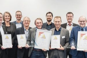 Übergabe der Pokale und Urkunden des Automation Award 2018
